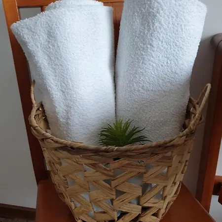 Alojamento de Acomodação e Pequeno-almoço Gosciniec Rutikal