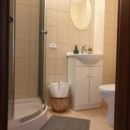 Alojamento de Acomodação e Pequeno-almoço Gosciniec Rutikal 3*