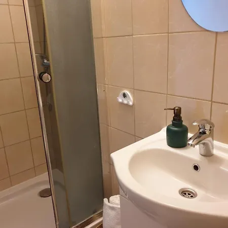 Gosciniec Rutikal Alojamento de Acomodação e Pequeno-almoço